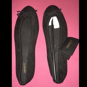 NWT Black Ballet Flat with Bow